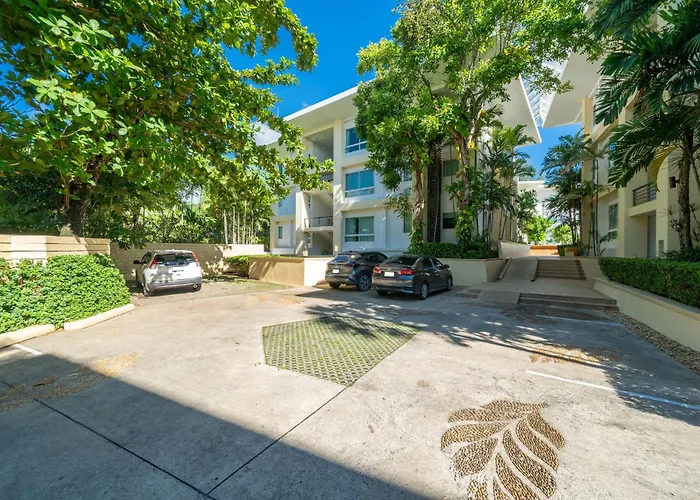 Karon Seaview Beachfront - 2 Bedroom Apartment At Paradox Residence