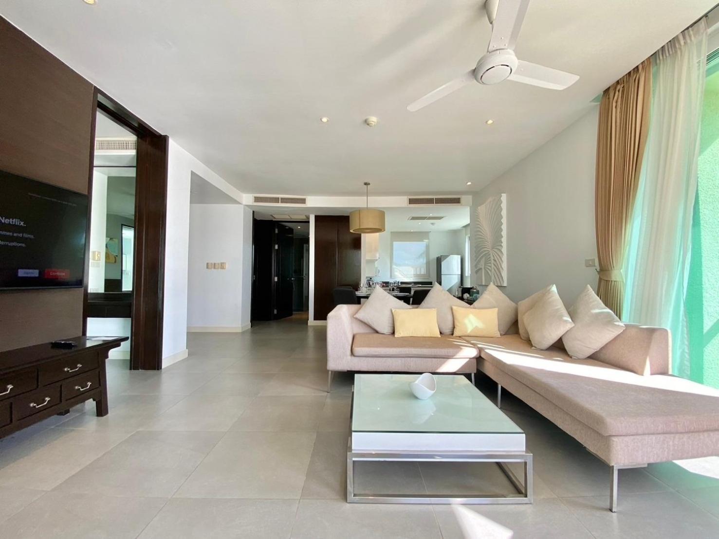 Seaview Beachfront - 2 Bedroom At Paradox Appartement Karon