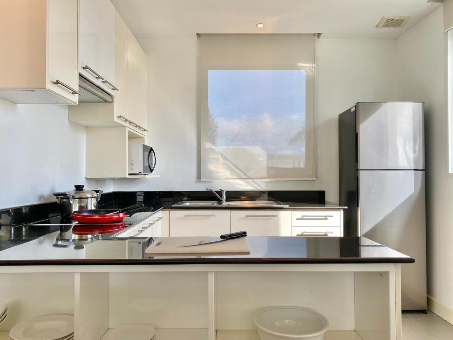 Seaview Beachfront - 2 Bedroom At Paradox Appartement *