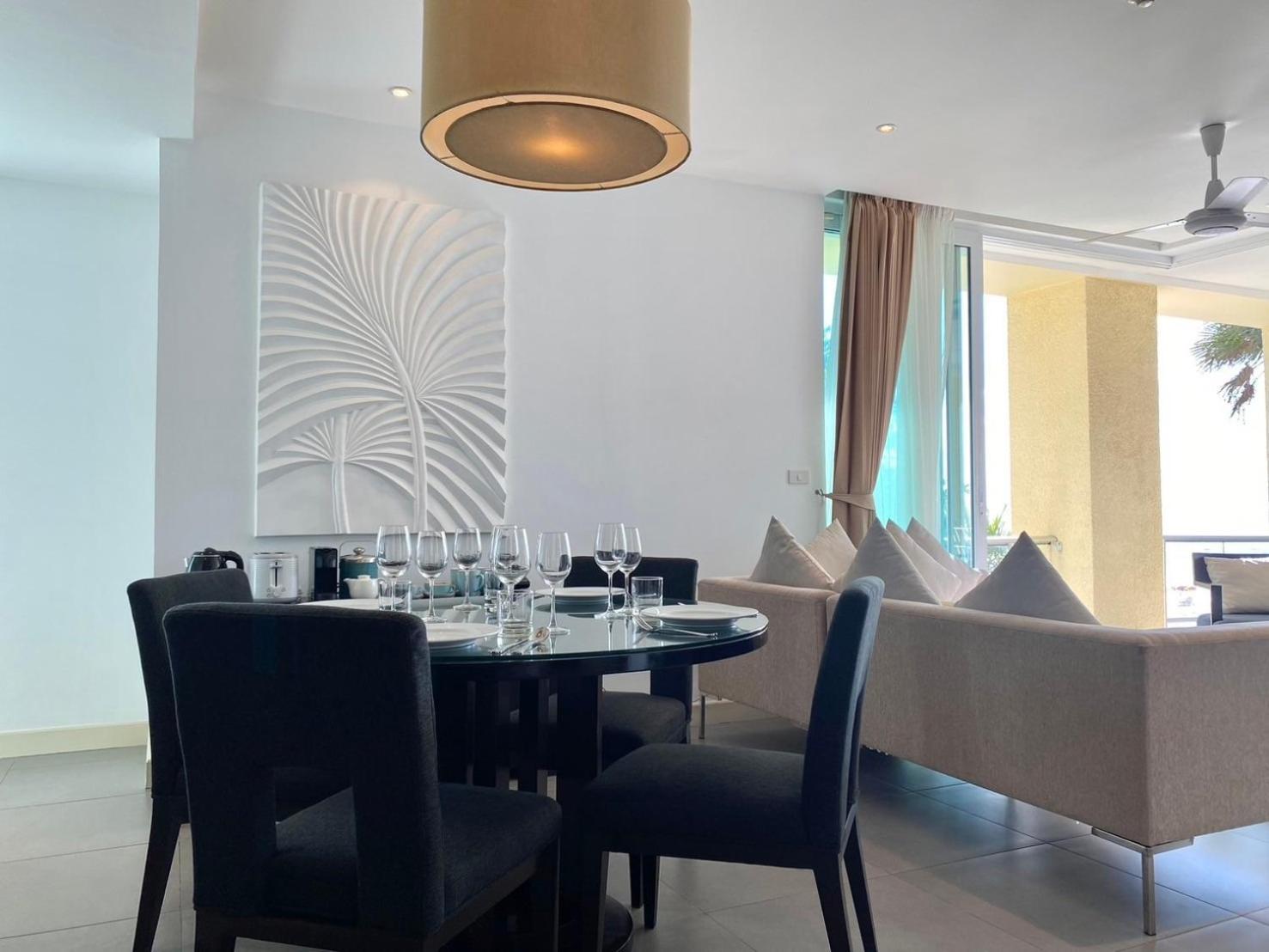 Seaview Beachfront - 2 Bedroom At Paradox Appartement