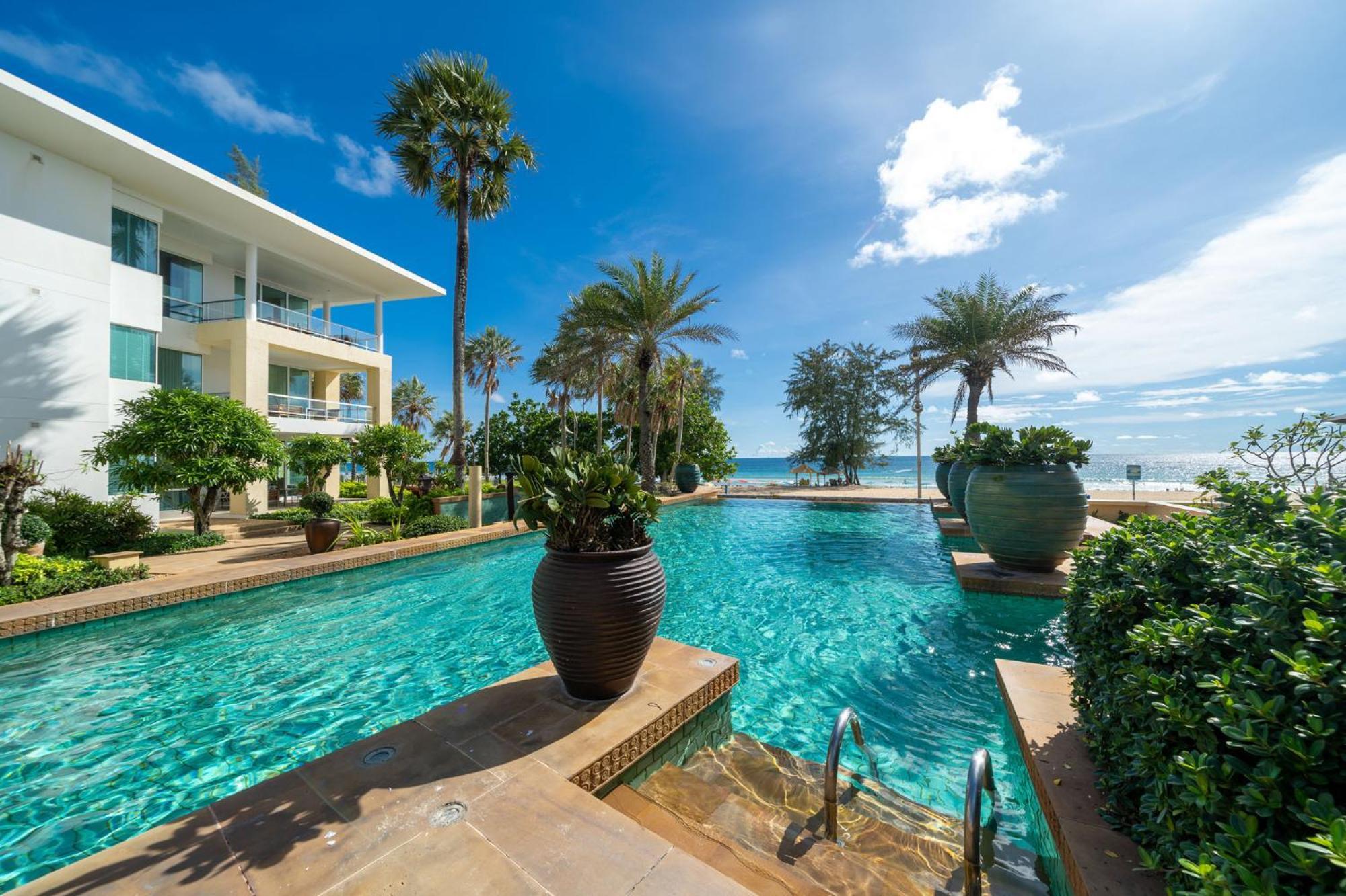 Seaview Beachfront - 2 Bedroom At Paradox
