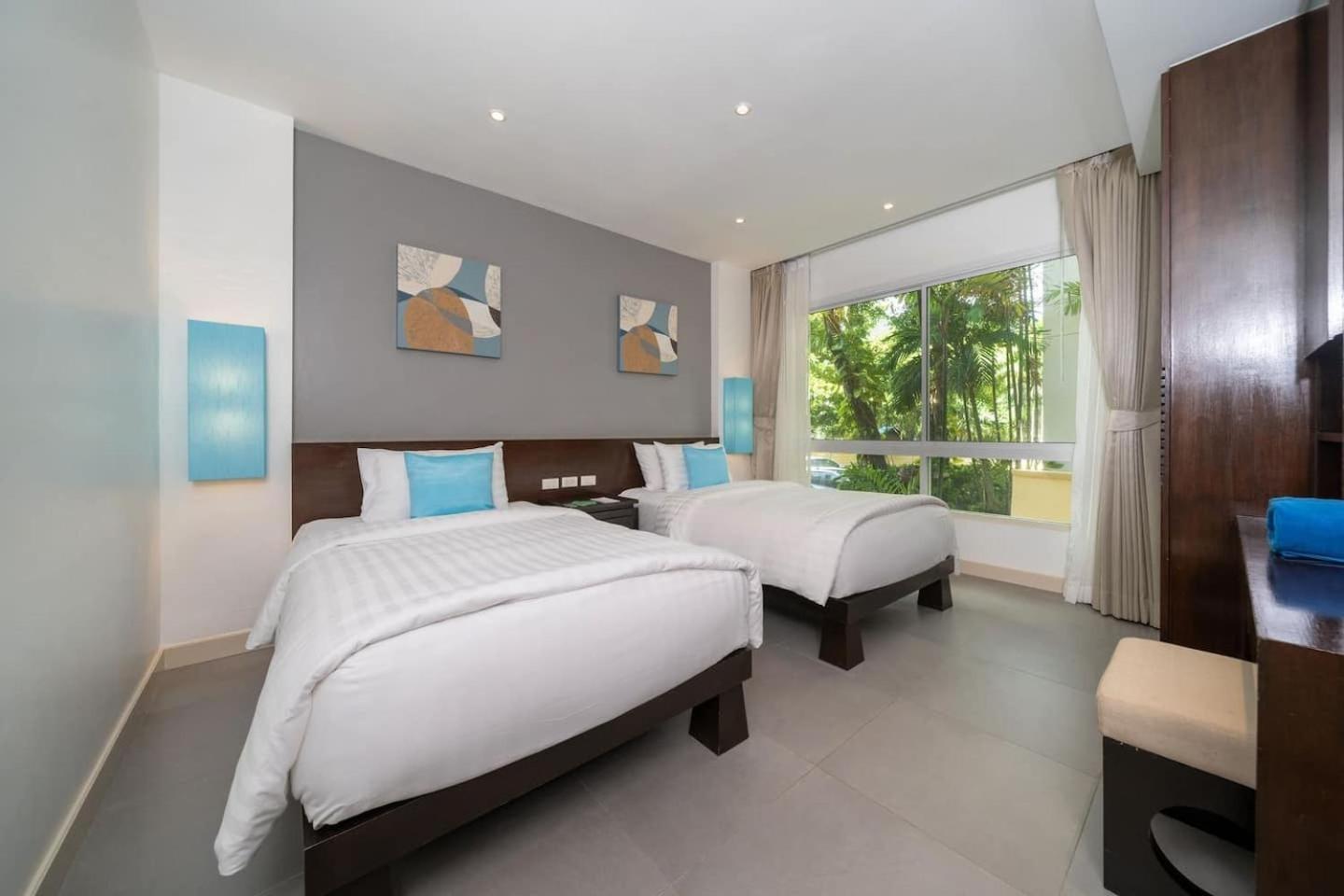 Seaview Beachfront - 2 Bedroom At Paradox Appartement