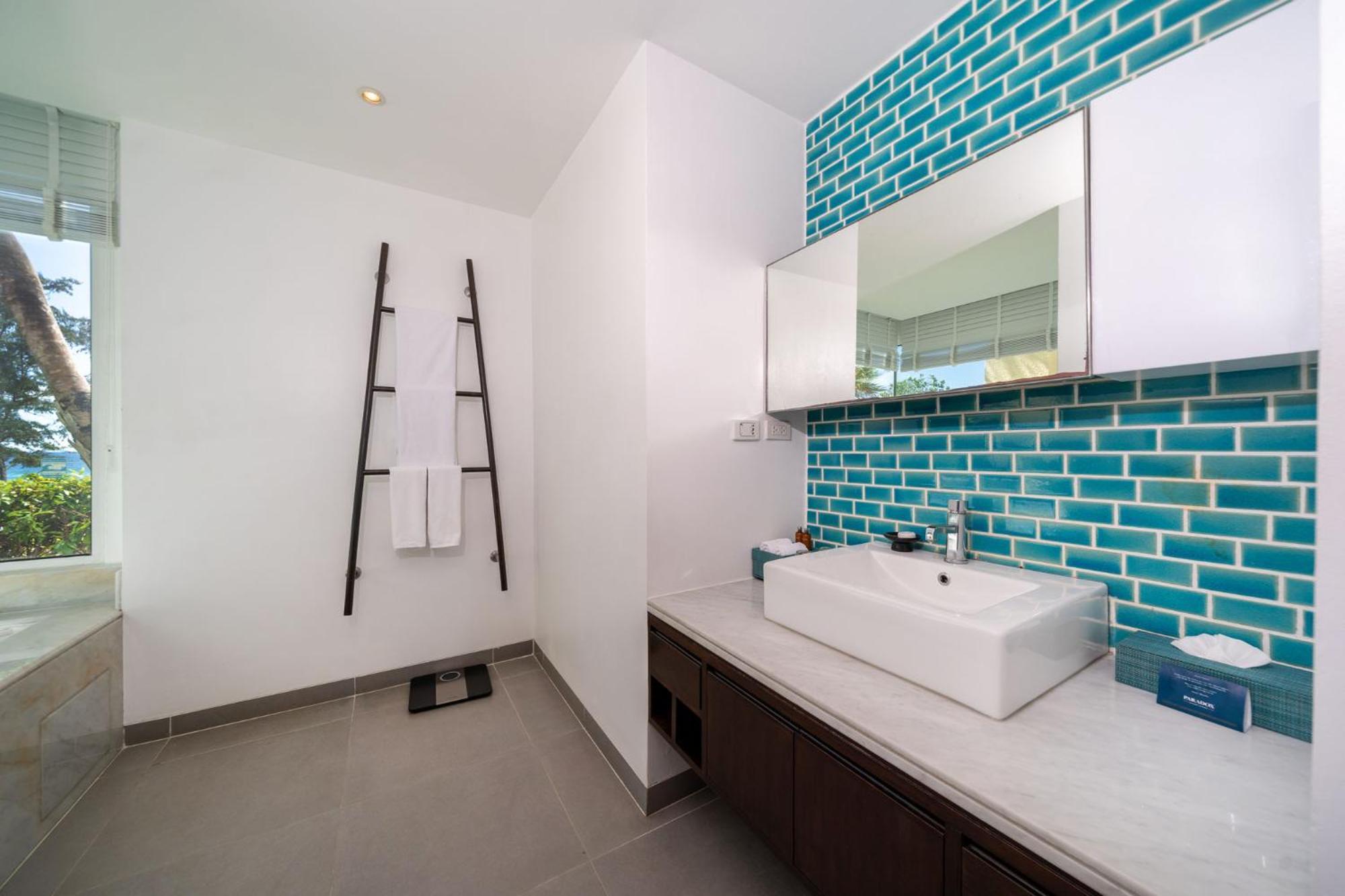 Seaview Beachfront - 2 Bedroom At Paradox * Karon